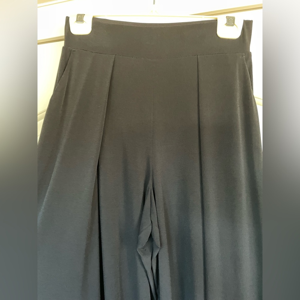 Like new Express extra wide leg pants 🔥 - Picture 5 of 7